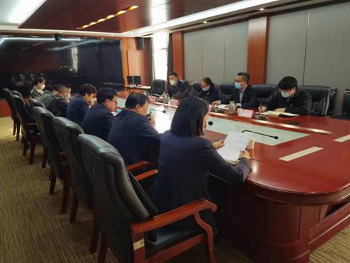 市人社局党组副书记王翠玲一行到市社保中心调研指导工作