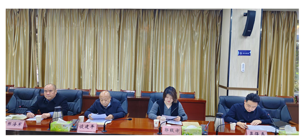 提高养老参保缴费质效  确保攻坚行动落地见效
---经开区组织召开提升企业职工基本养老保险参保缴费质效工作推进会
